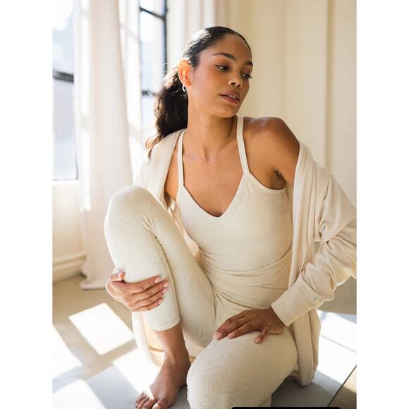 Women's Ripple 7/8 Legging Life Time Branded | Chalk | Medium NWT - Picture 12 of 12